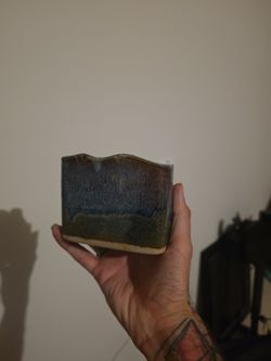 Pen tray or ash tray