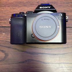 Sony Alpha 7 ILCE-7