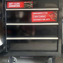 CRAFTSMAN Rolling Tool Box