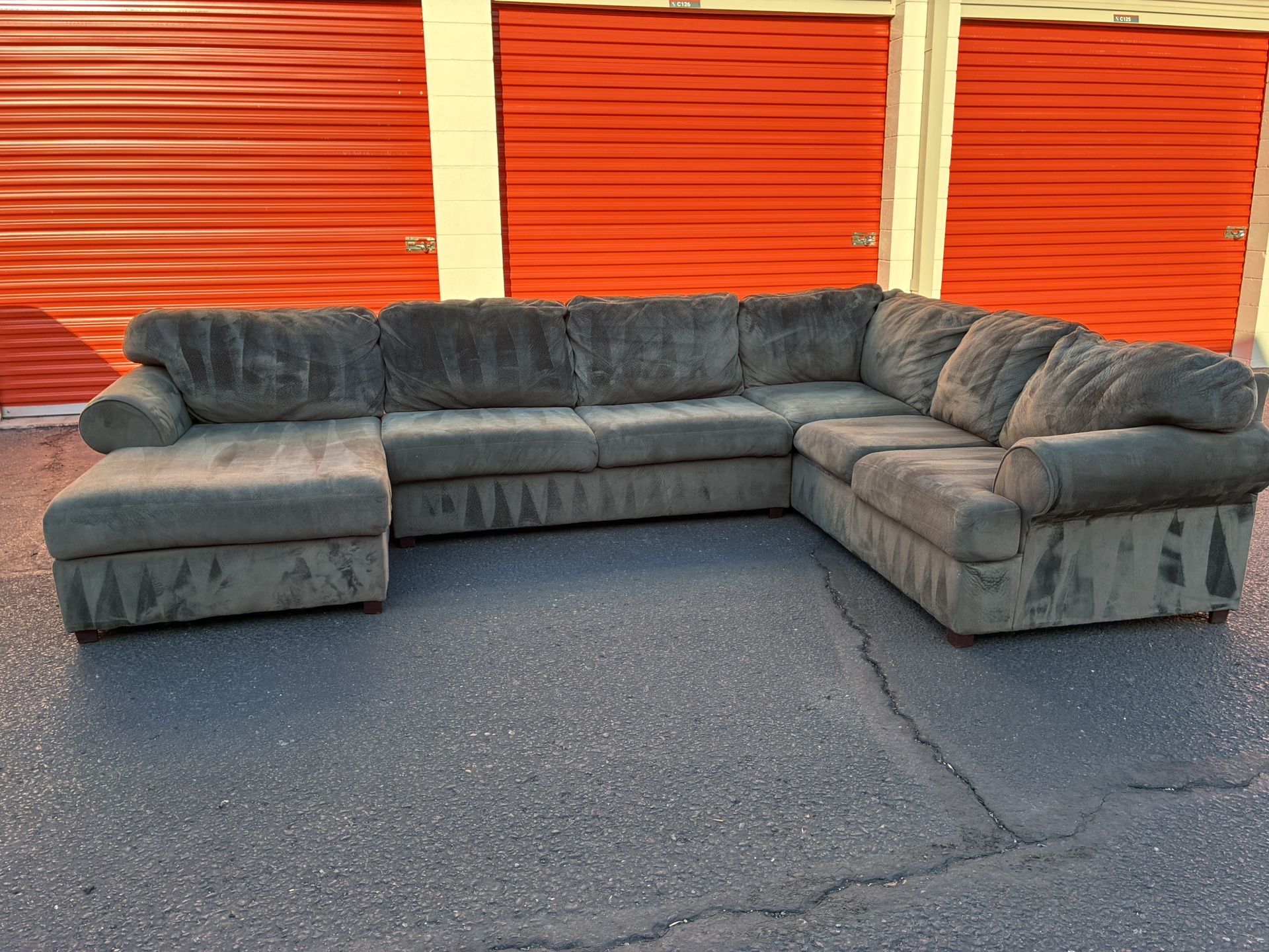 Sectional Couch-Free Delivery