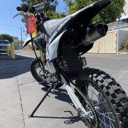 Brand New Dirtbike