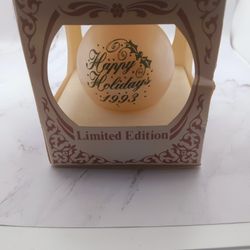 Christmas Vintage Ornament 1993