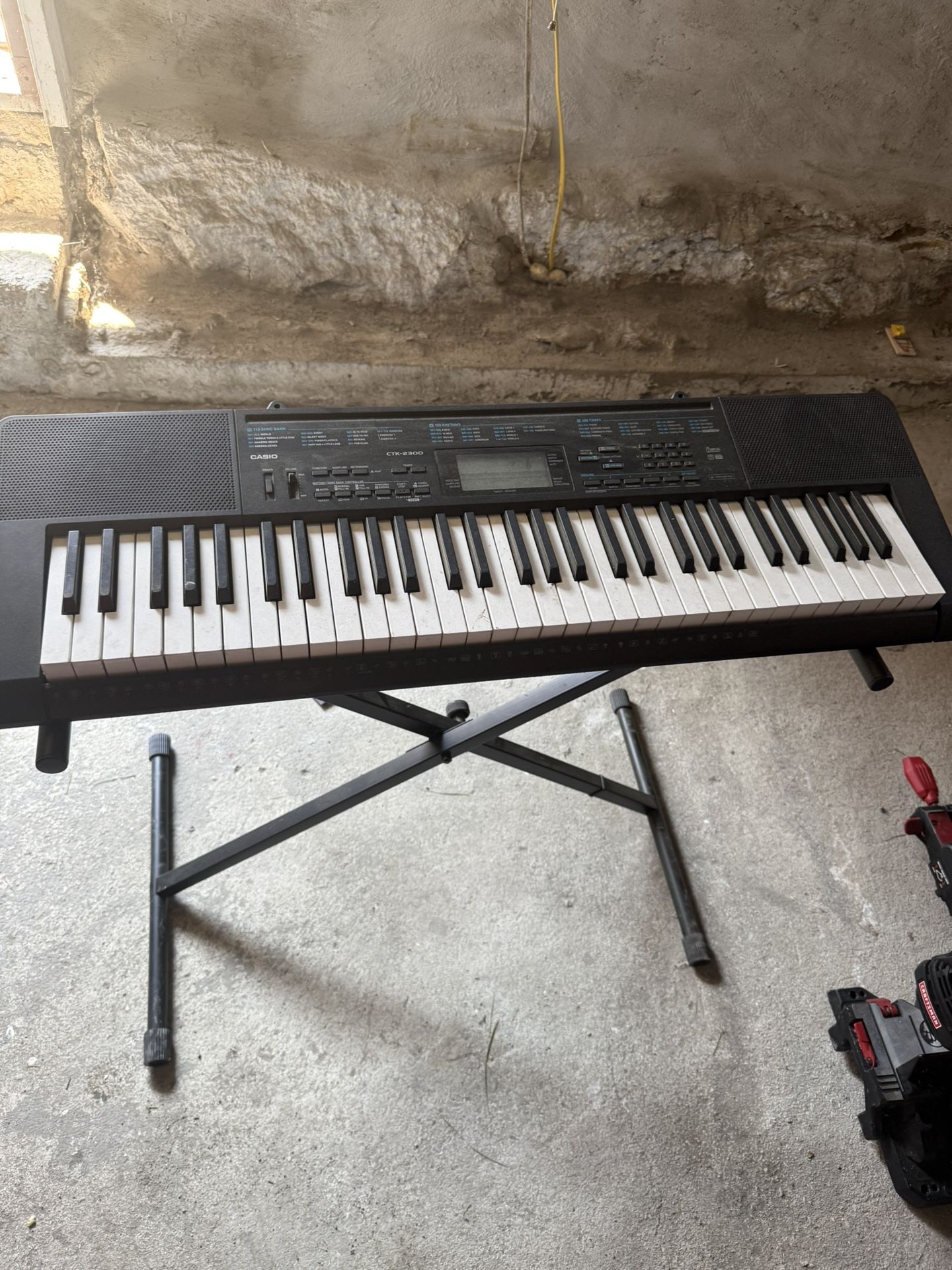 Casio Electric Keyboard Piano
