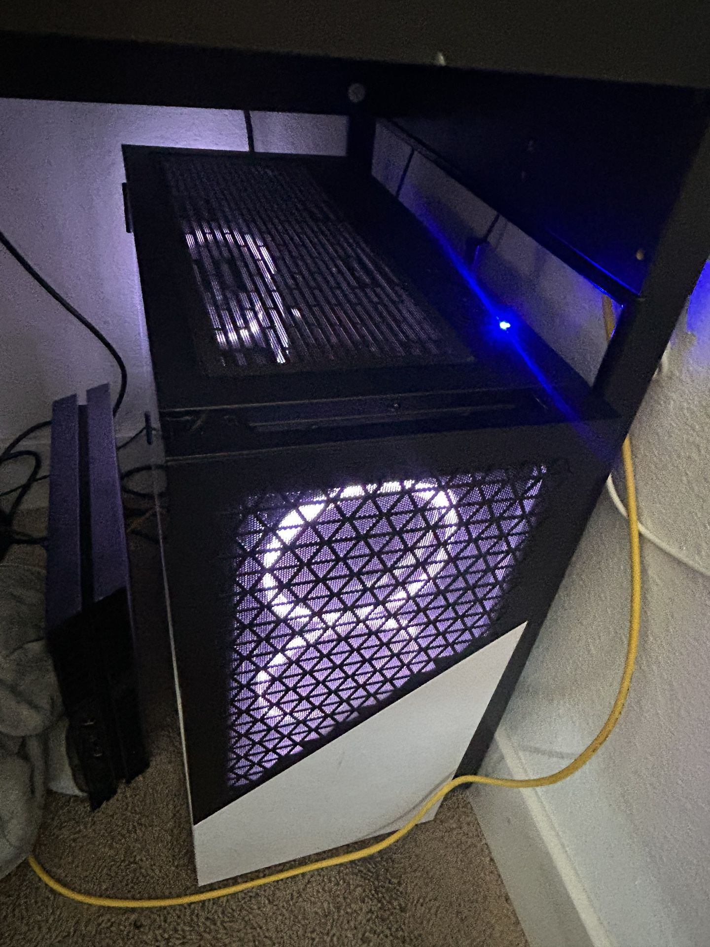 CyberPower PC and Asus Monitor ( Gaming Set Up PC)