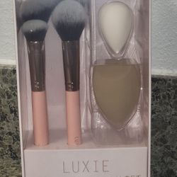 Luxie Bronze & Glow Makeup Brush Set, Brand New