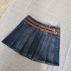 Authentic Burberry Pleated Denim Double-Buckle Kilt Mini Skirt Size 8