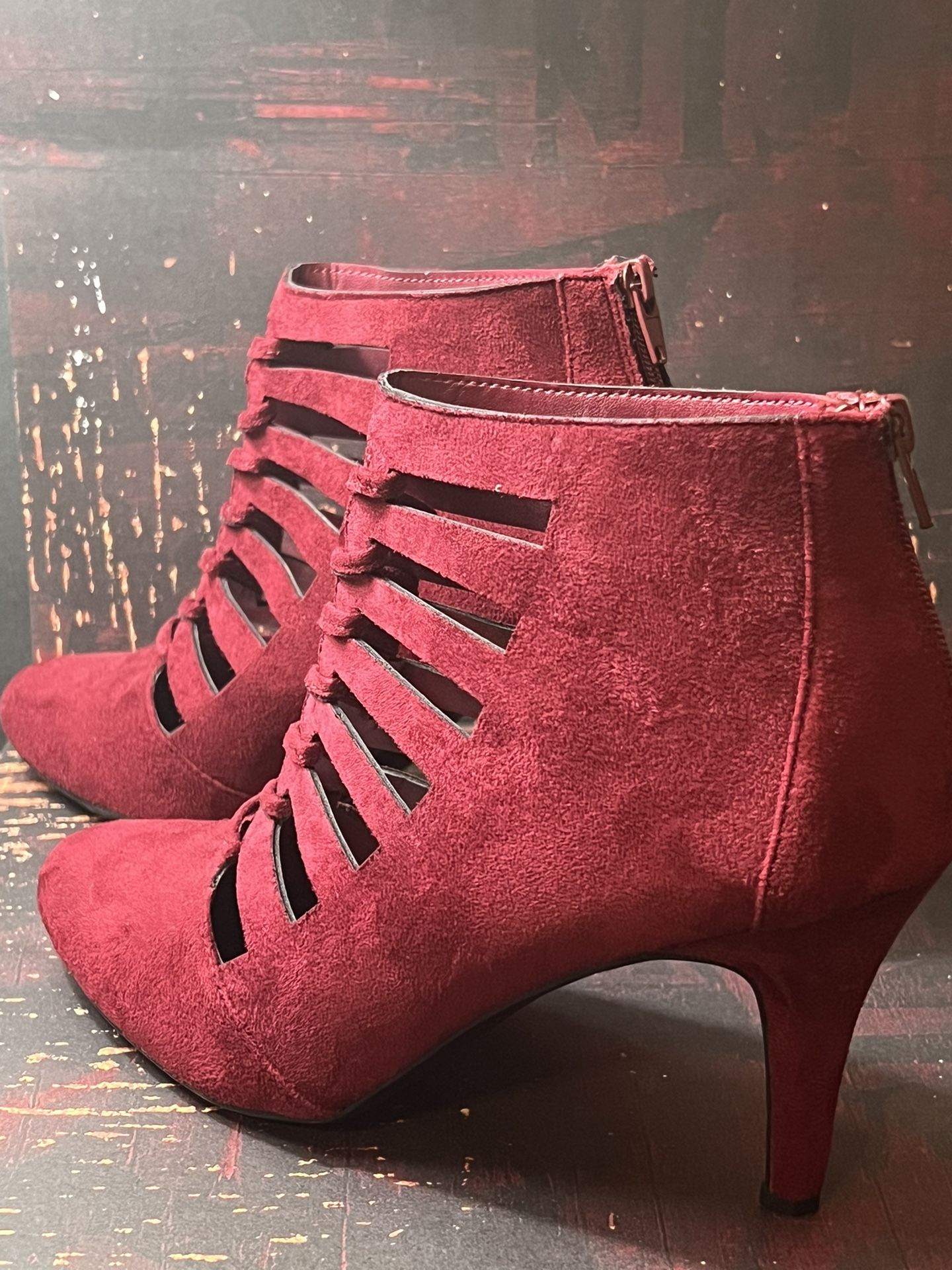 Dark Red Velvet Heels With Zipper