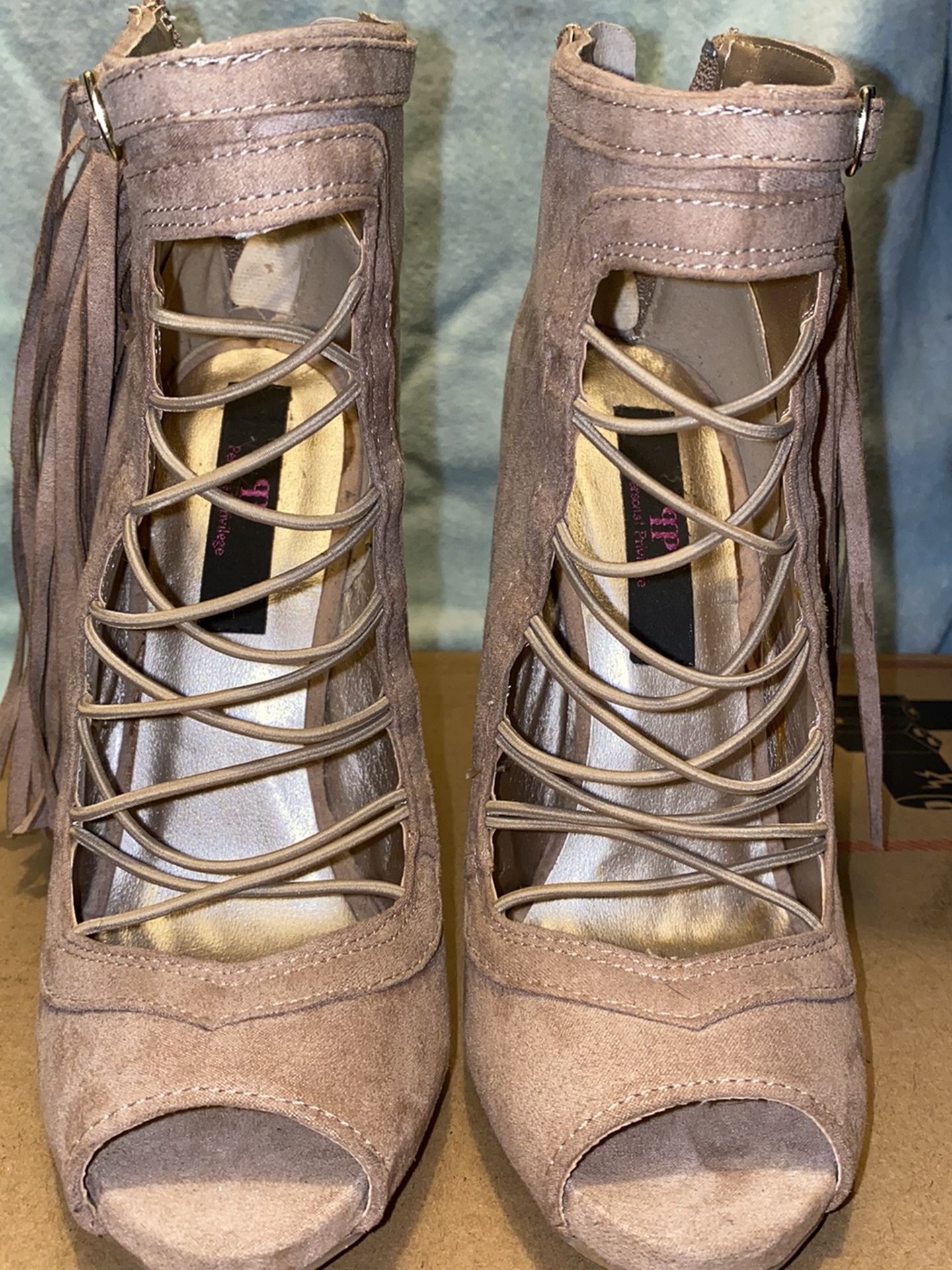 Personal Privilege High Heels - Size 6,5