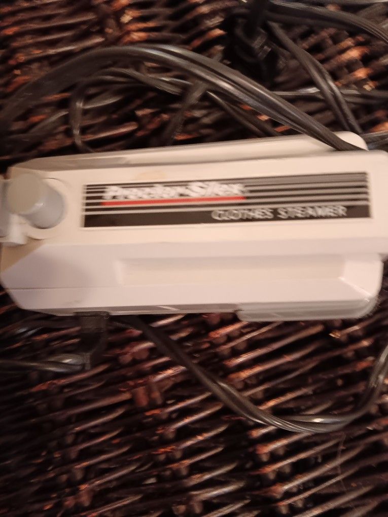 Proctor SILEX TRAVEL CLOTHES STEAMER