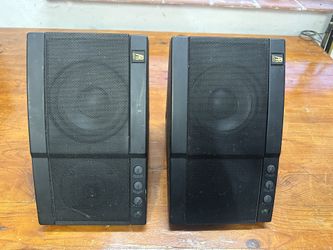Pair Of Vintage Acoustic Research (AR) Powered Partner 570 Speakers