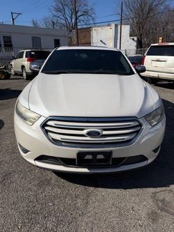 2013 Ford Taurus