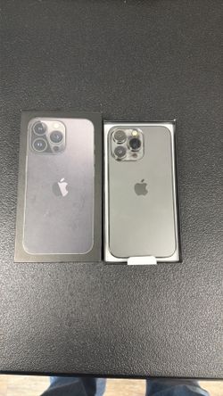 Unlocked iPhone 13 Pro 256GB like new