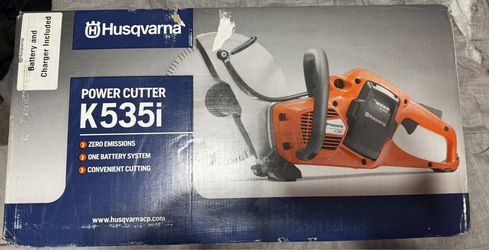 HUSQVARNA Saw with battery and charger