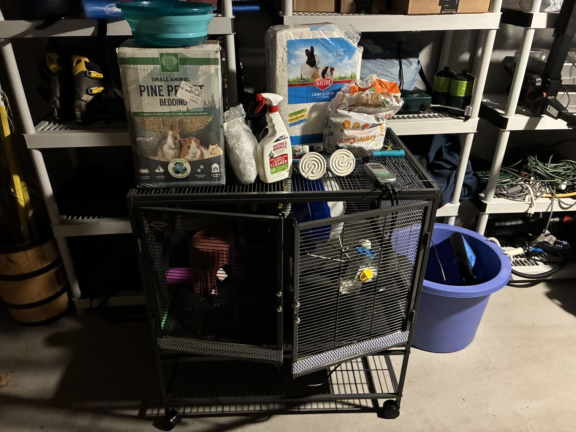 Small Animal pet Cage w/accessories