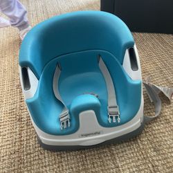 Baby Booster Seat Ingenuity Like New!!! Barely Used!! $25.00 Midtown Miami