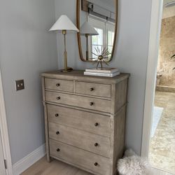 Pottery barn Dresser Set