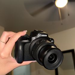Cannon EOS R100 Camera