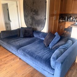 HUGE Sectional Sofa, EXTREMELY comfortable!