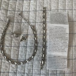 Rare vintage jewelry, new watches etc