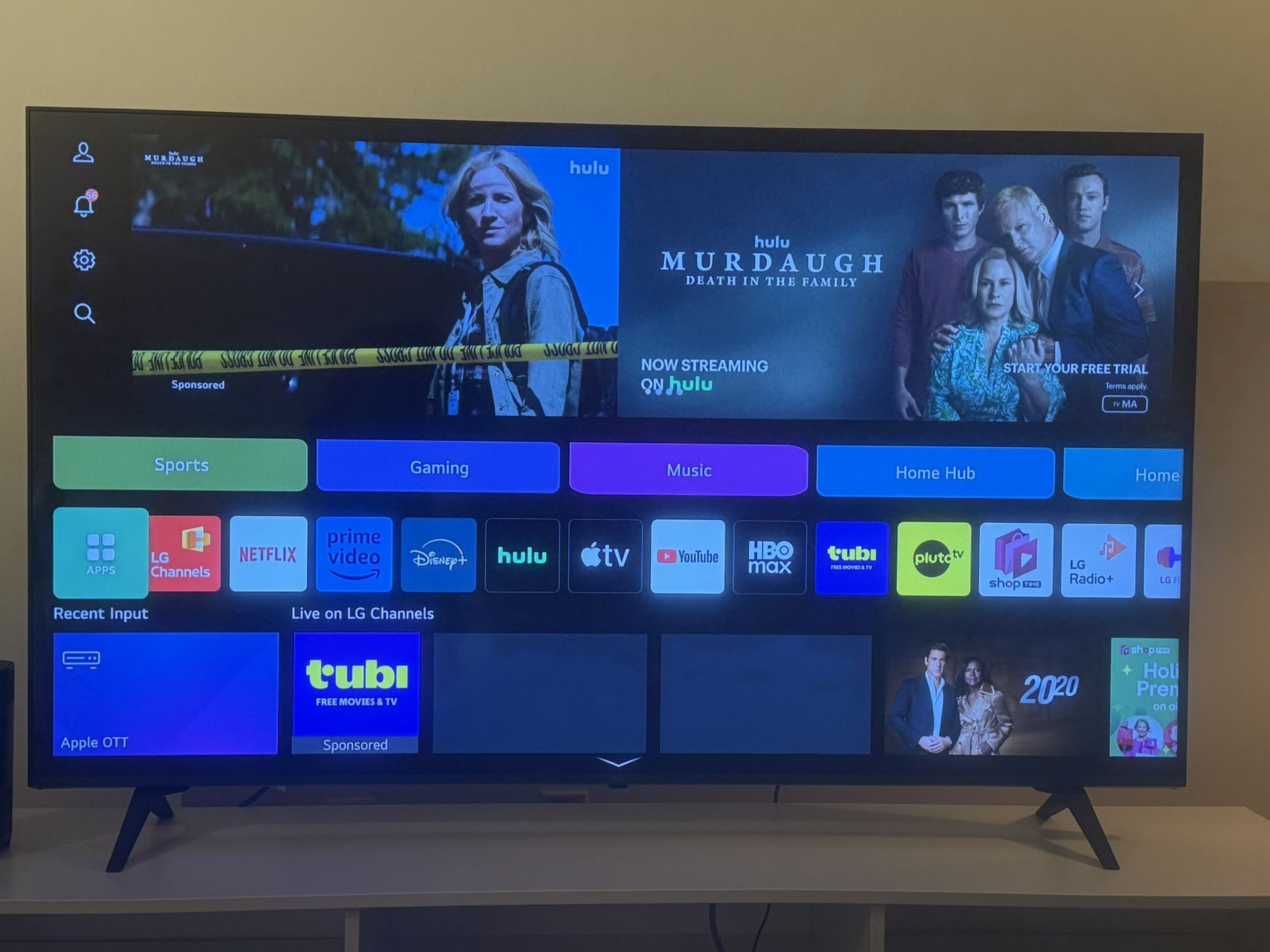 LG UR8000 65” 4K UHD Smart TV