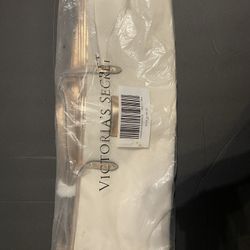 Victoria Secret Tote Brand New With Zipper