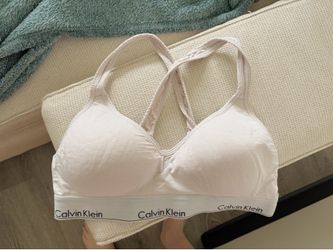 Calvin Klein M sports bra