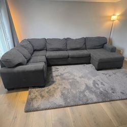 Sectional couch