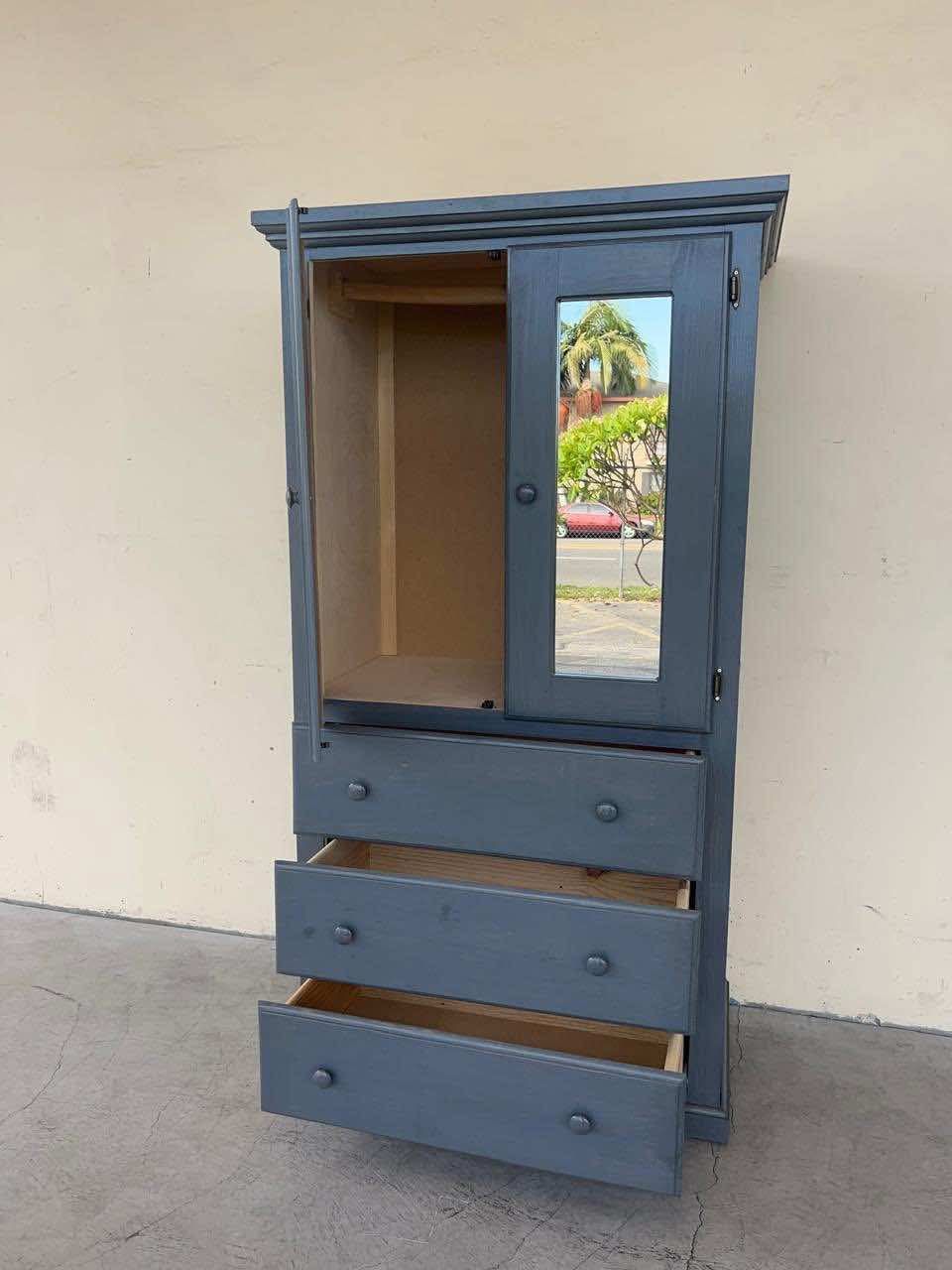 Closet Solid Wood ✨