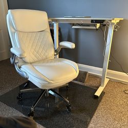 Electric sit/stand, Leather desk chair+accessories. 