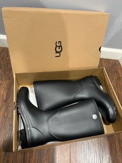 Black Ugg rain boots