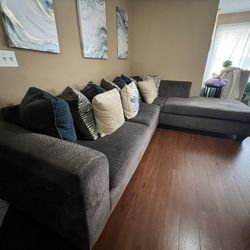 Sectional Sofa $300