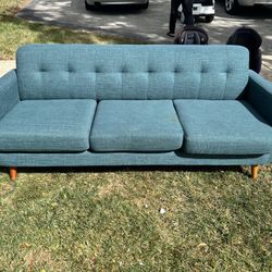 Sofa Free
