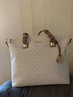 New Mk Purse