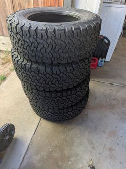 (4) 275/65/R18 BF Goodrich KO2 All Terrain Tires