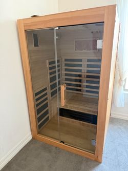 Infrared sauna with red light