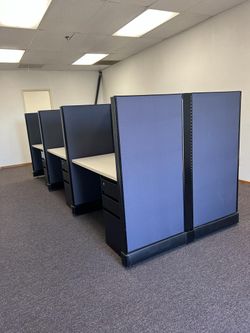 Office Cubicles And Telemarketing Stations