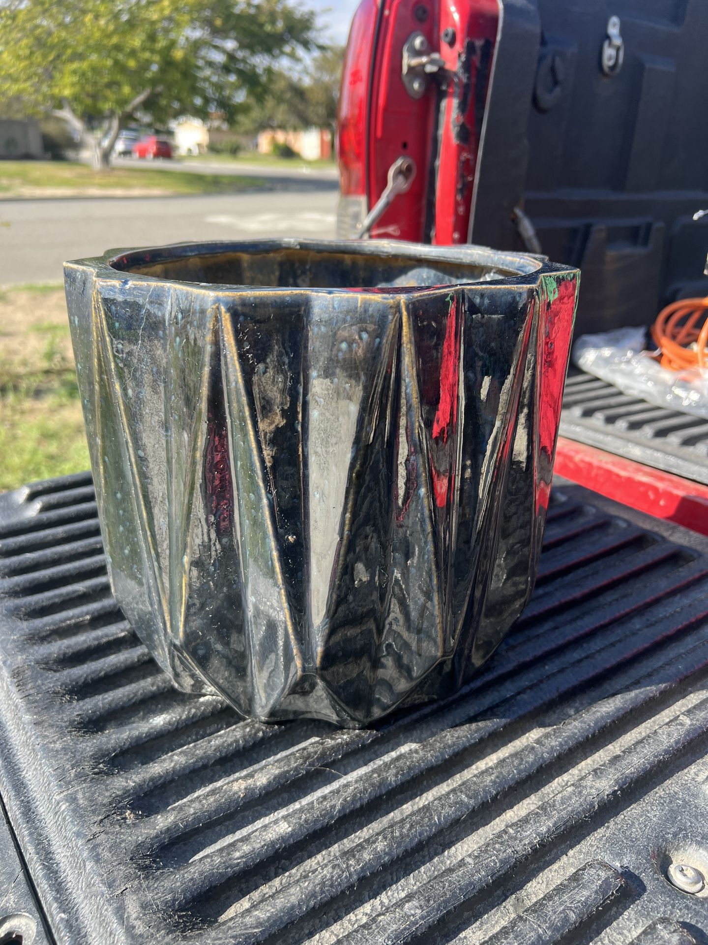 Better Homes & Gardens Pottery 9”x 9” tall Devi Round Ceramic Planter Pot