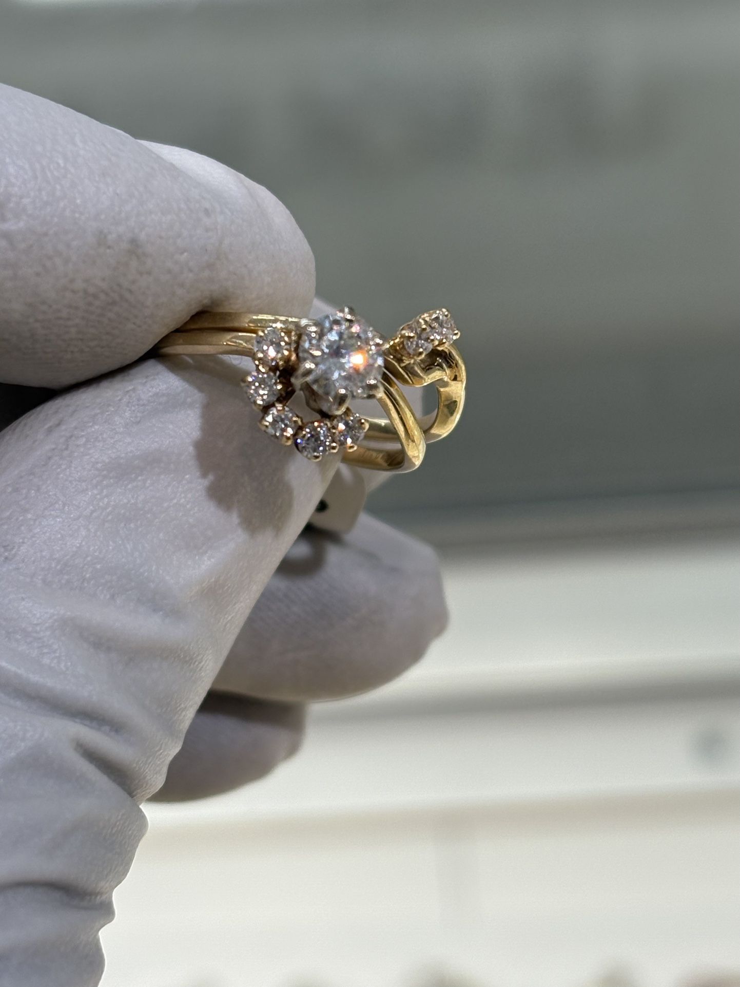 14k Gold Flower Ring