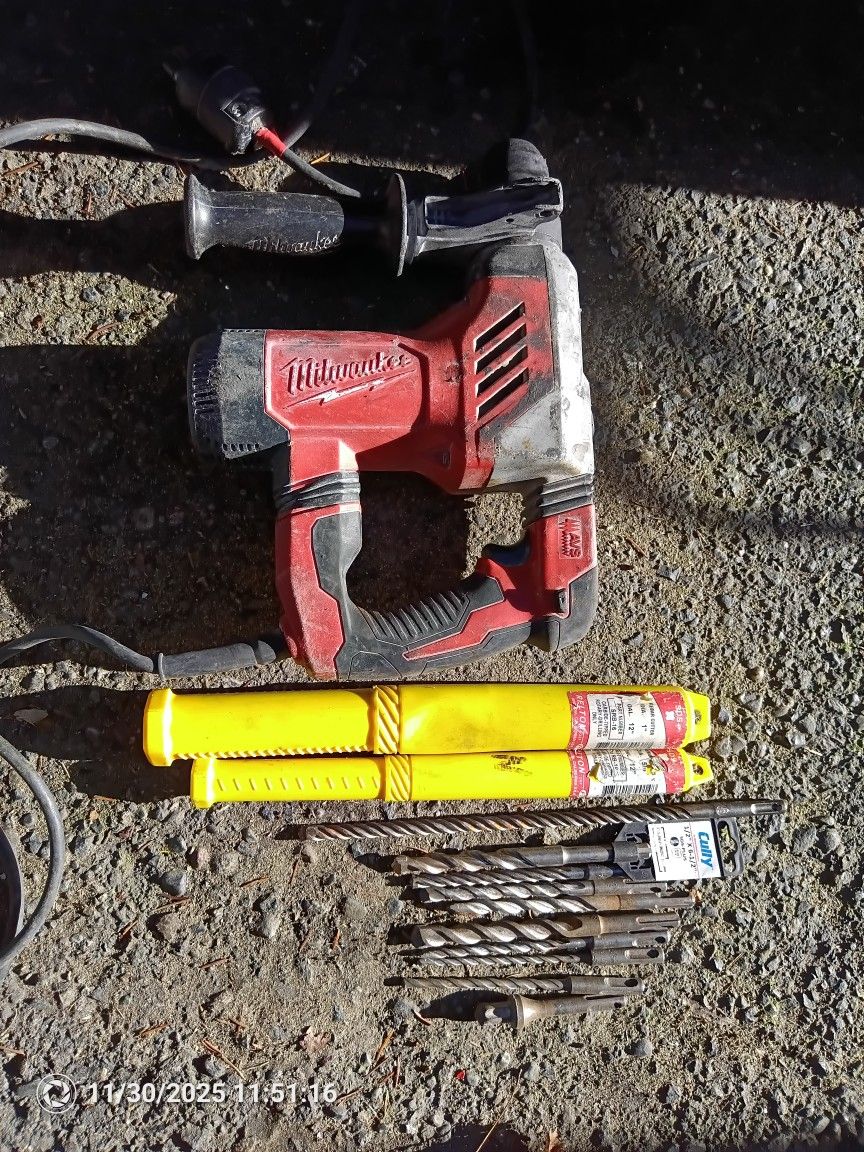 Milwaukee Hammer Drill 