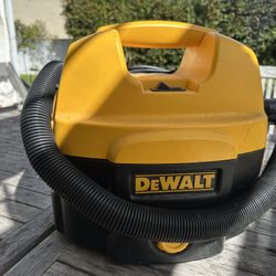 DeWalt 18V & 110V Vacuum 