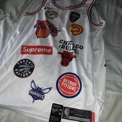 Nike SUPREME Jersey