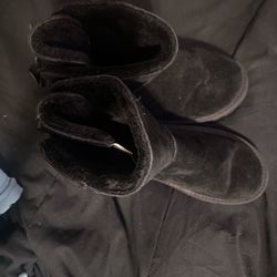 Black Uggs With Bows