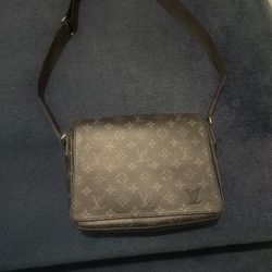 Louis Vuitton Messager Bag  