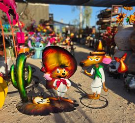 🐸exclusive + collectible vibes🌷POTS
Metal Art Imports🌵birdbaths, wall decor