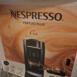 Nespresso Vertuo Plus Mat Black