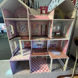 Barbie / Doll House 