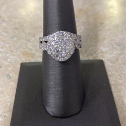 Beautiful 14K White Gold Diamond wedding set 1.25crt Size 7