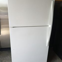 Whirlpool Refrigerator Top And Bottom, Works Good 👍