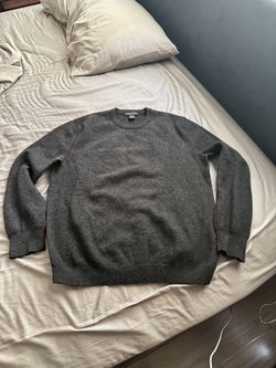 Banana Republic Lambswool Cashmere Sweater. Mens Size: L (fits like M). Dark Gray with Trim. 80% Lambs Wool / 20% Cashmere.