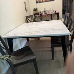 Wide Marble Table READ DESCRIPTION!!